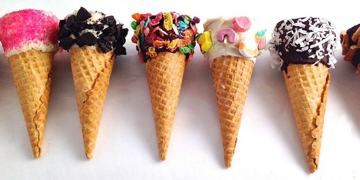 12 Incredible Uses for Peanut Butter - Use peanut butter to prevent your sugar cone from dripping.