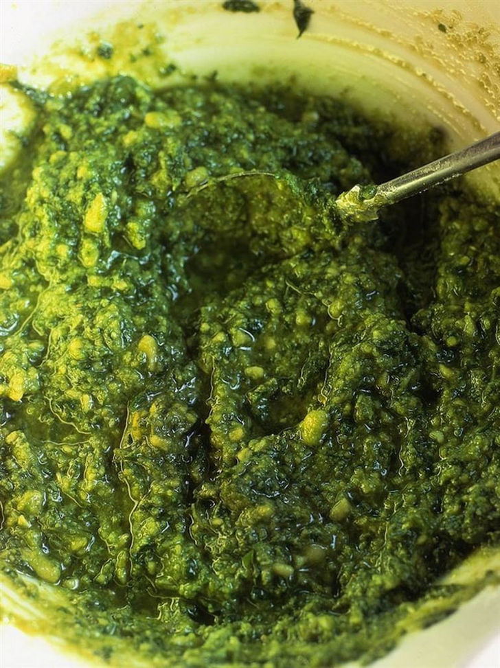 13 College Student Recipes - Pesto.