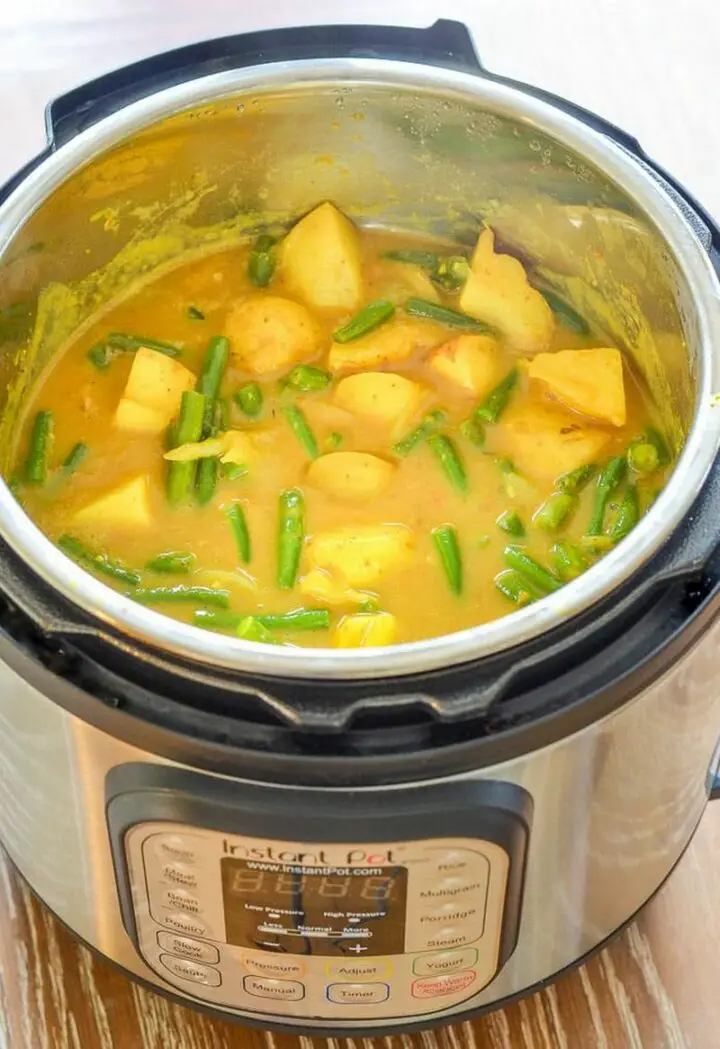 Vegan Instant Pot Potato Curry.