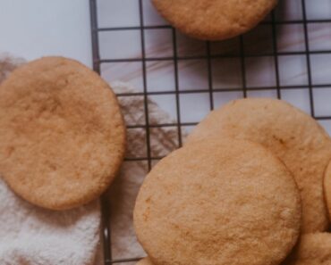 Make Perfect Amish Sugar Cookies with This Easy Recipe